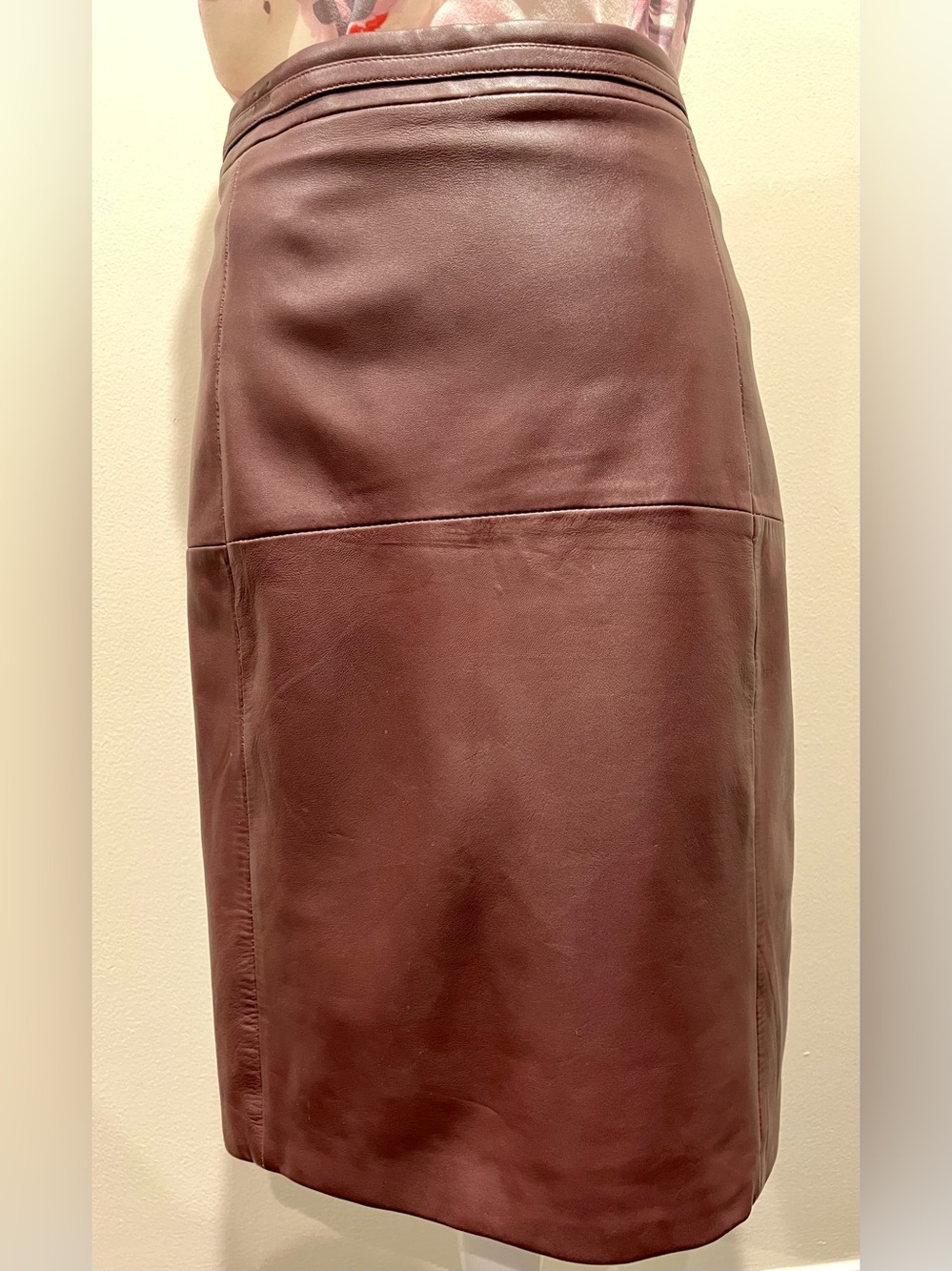 100% Sheep Leather Reiss Pencil Skirt in US 4 (Burgundy)